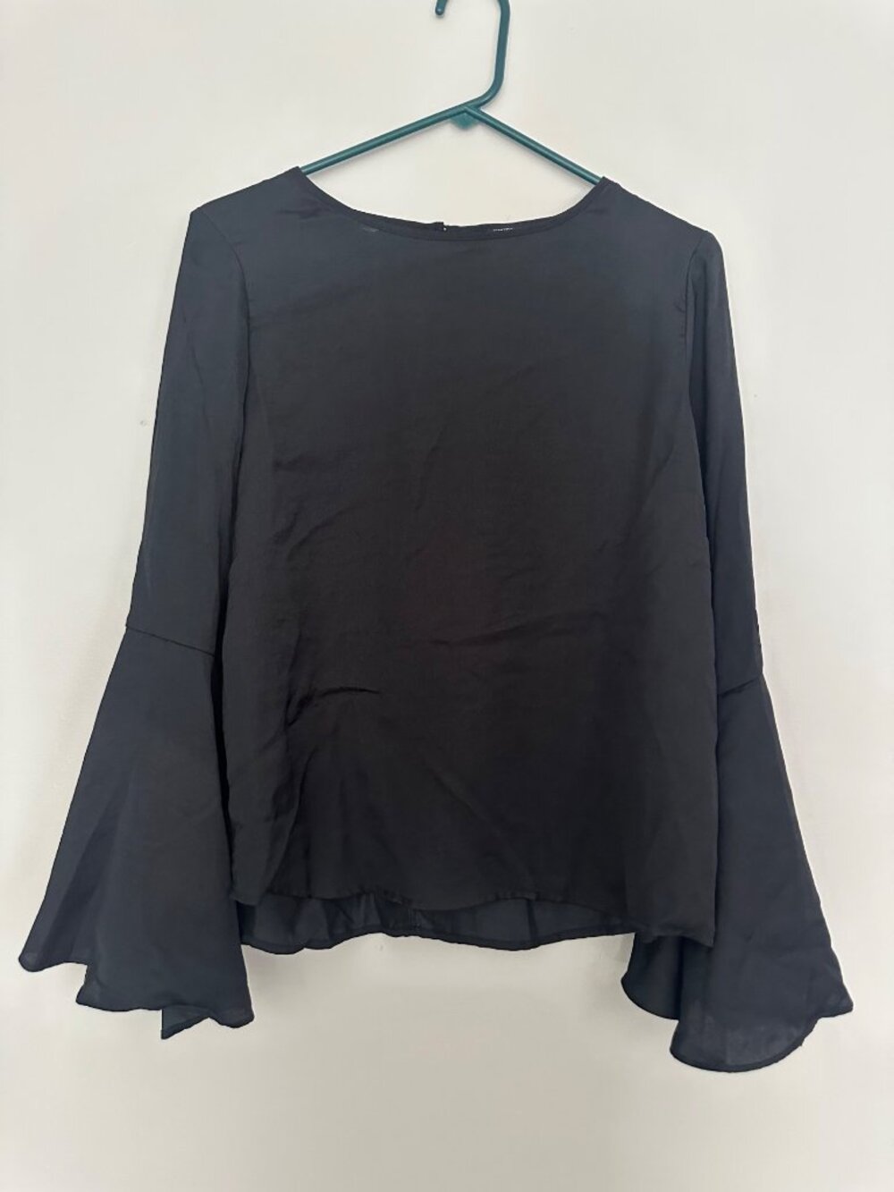 Whimsigoth Black Bell Sleeve Top M Witchy Fairygrunge Dark Romantic Feminine